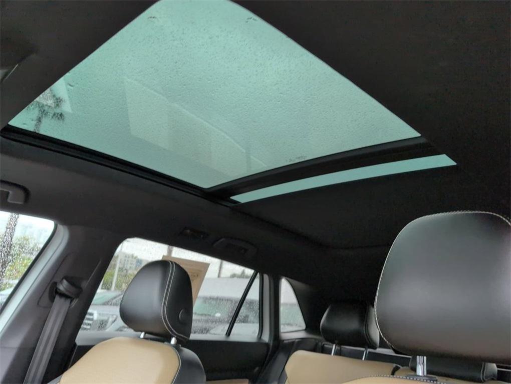 used 2022 Volkswagen Atlas Cross Sport car, priced at $25,000