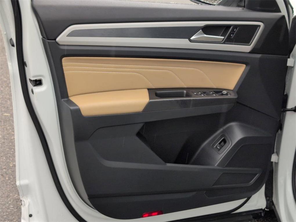 used 2022 Volkswagen Atlas Cross Sport car, priced at $25,000