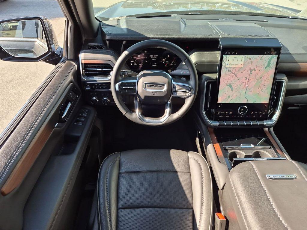 used 2025 GMC Yukon car, priced at $69,498