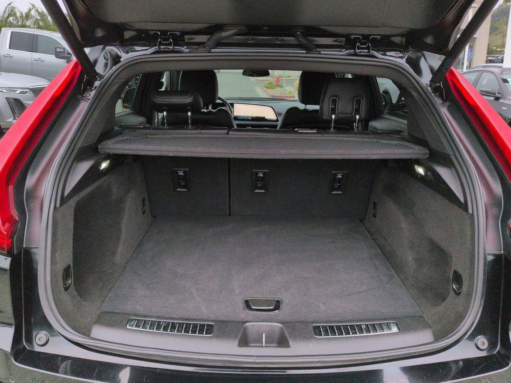 used 2024 Cadillac XT4 car, priced at $28,920