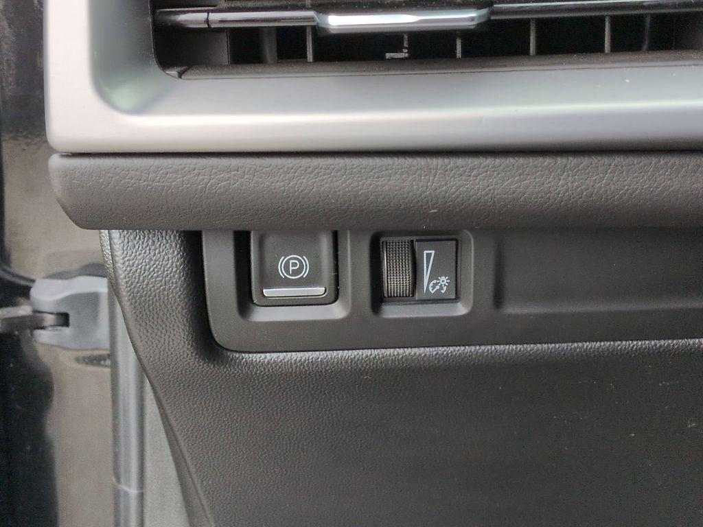 used 2024 Cadillac XT4 car, priced at $28,920