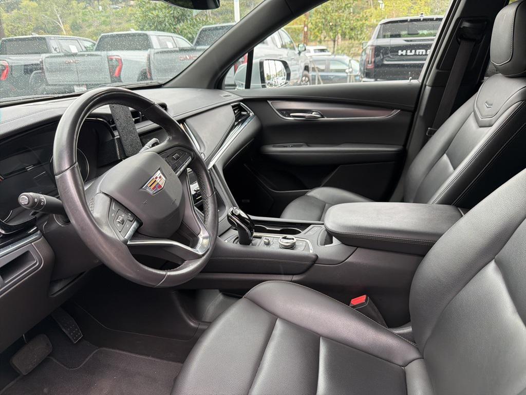 used 2023 Cadillac XT6 car, priced at $30,998