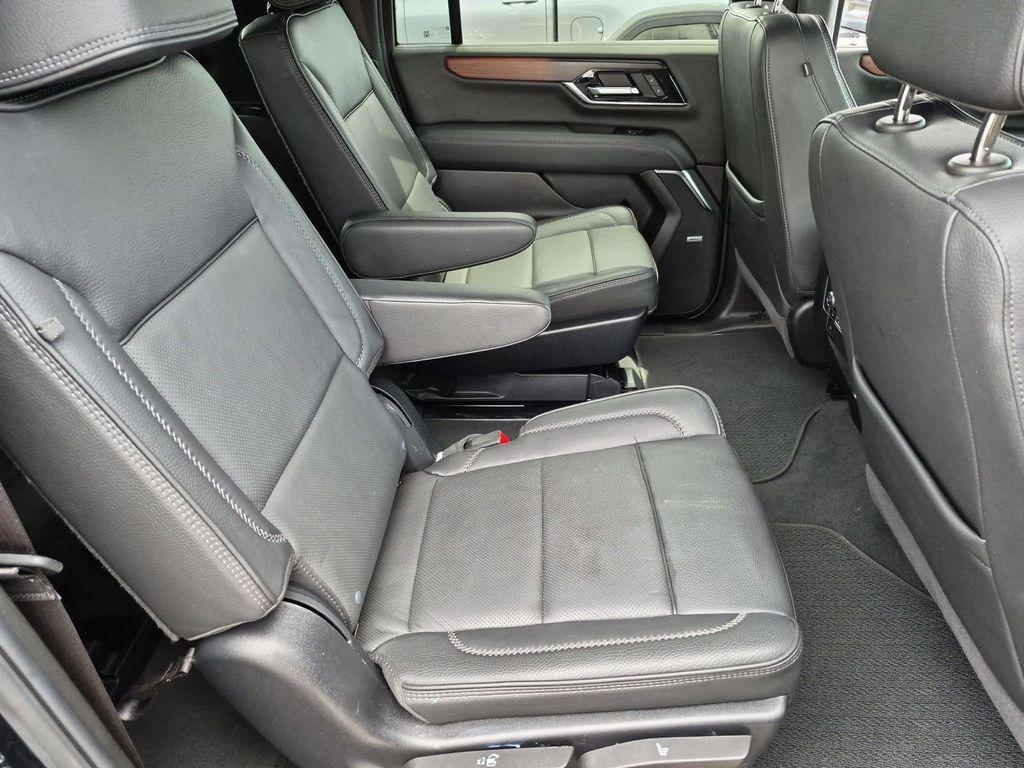 used 2025 GMC Yukon XL car, priced at $71,491