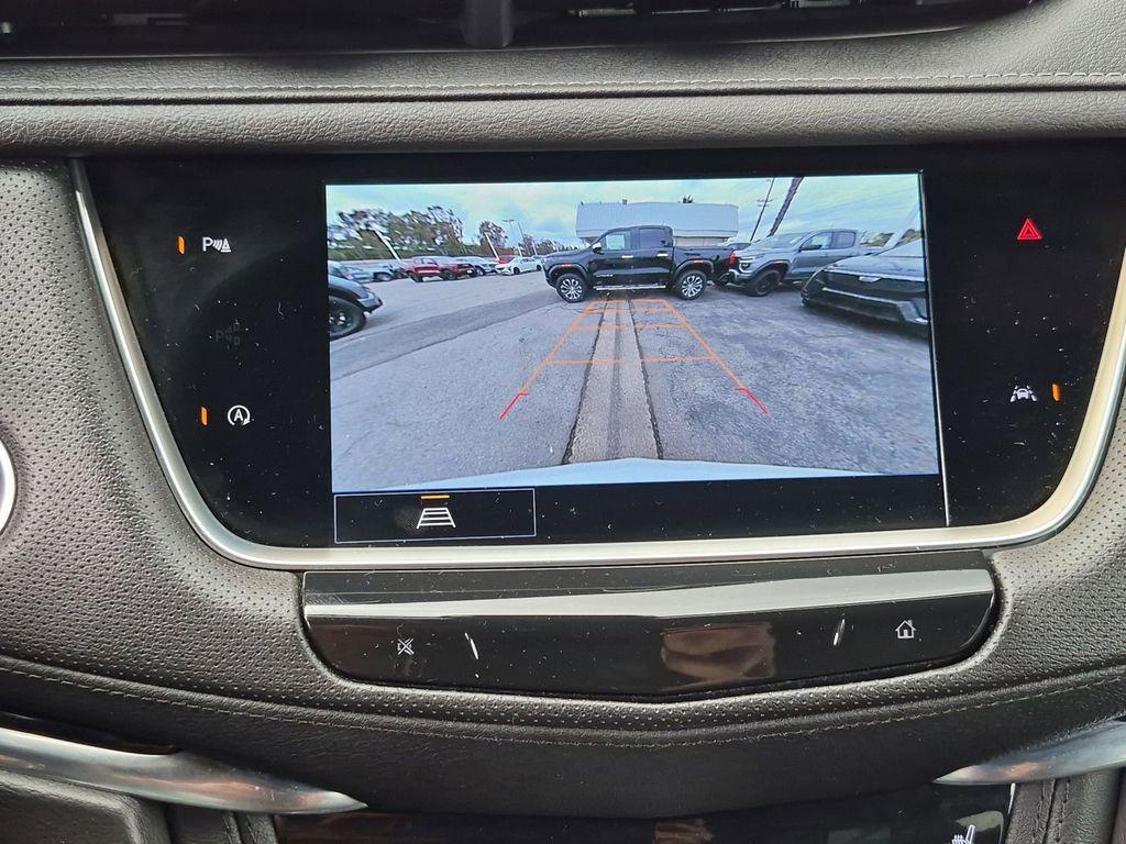 used 2023 Cadillac XT6 car, priced at $34,498