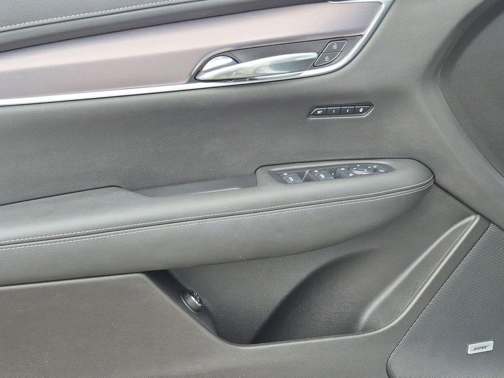 used 2023 Cadillac XT6 car, priced at $34,498