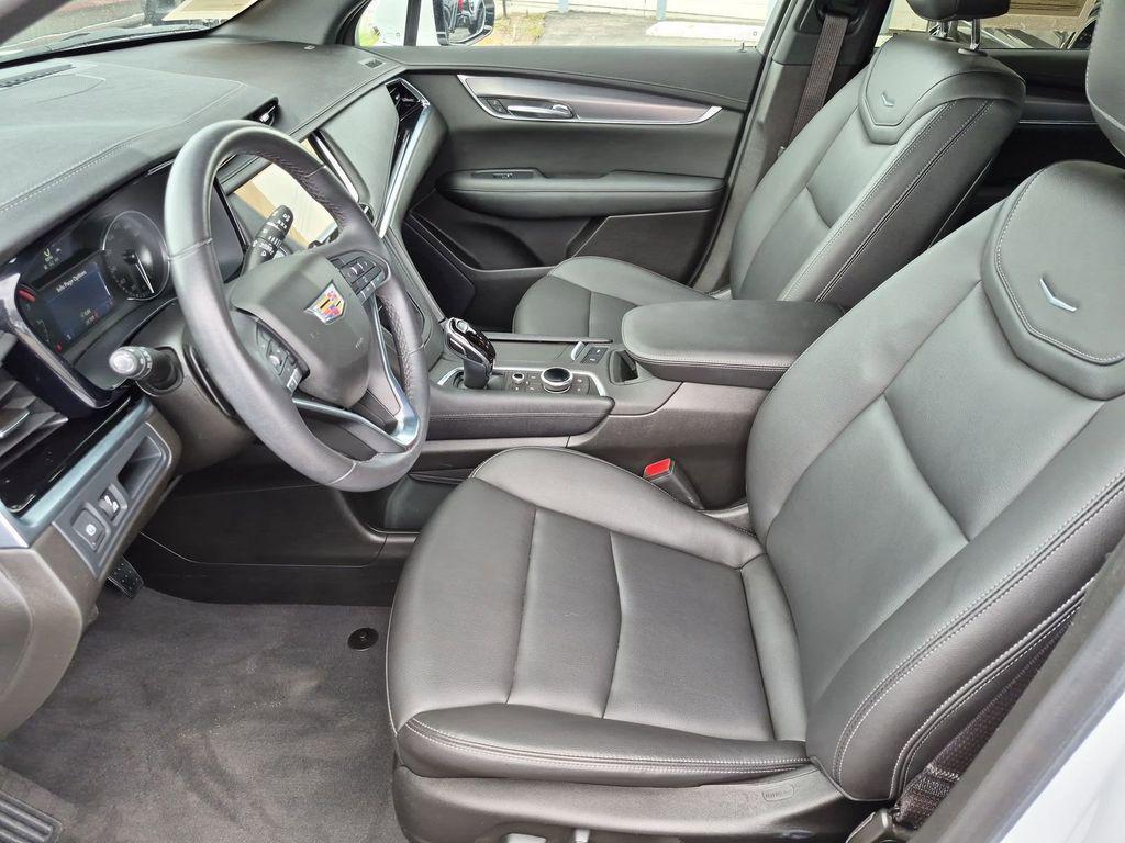 used 2023 Cadillac XT6 car, priced at $34,498