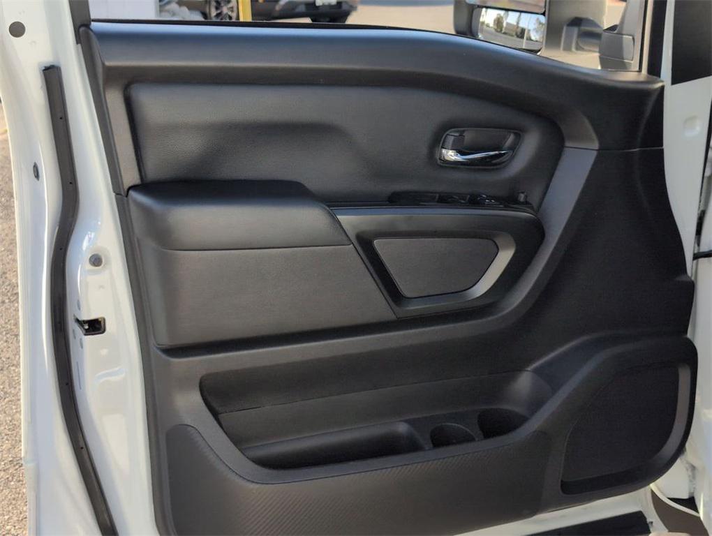 used 2024 Nissan Titan car, priced at $33,398