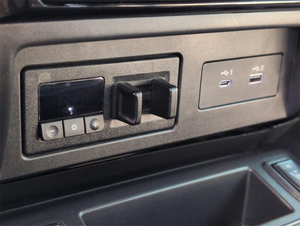 used 2024 Nissan Titan car, priced at $33,398