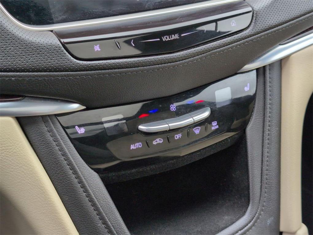 used 2018 Cadillac XT5 car, priced at $19,498