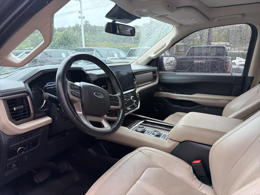 used 2023 Ford Expedition car, priced at $41,888