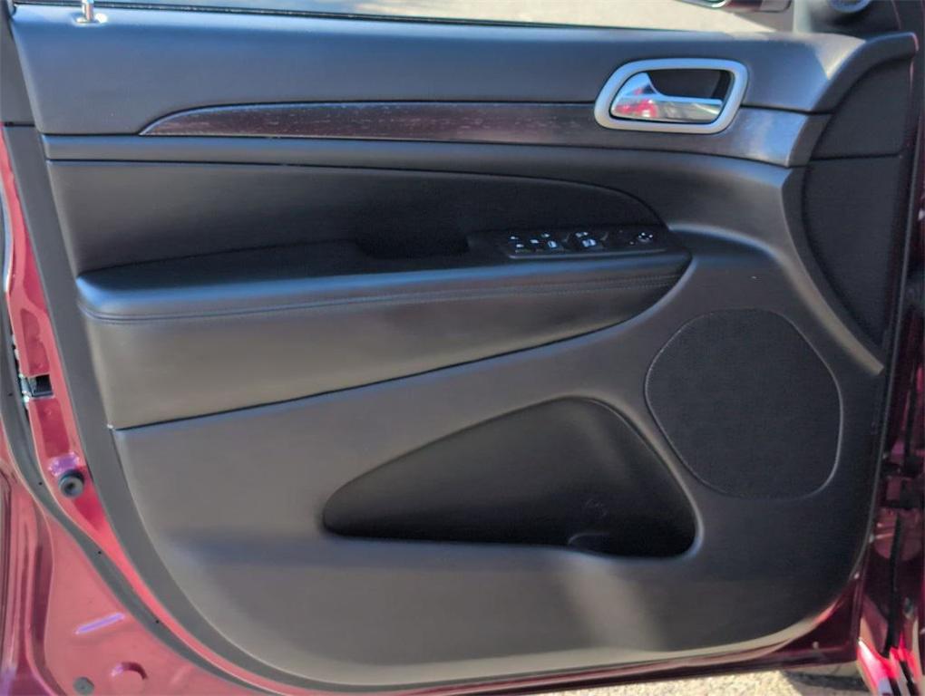 used 2018 Jeep Grand Cherokee car, priced at $16,498