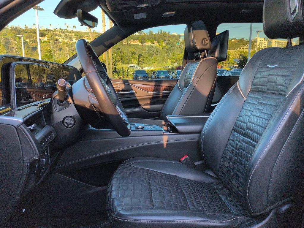 used 2022 Cadillac Escalade ESV car, priced at $66,398