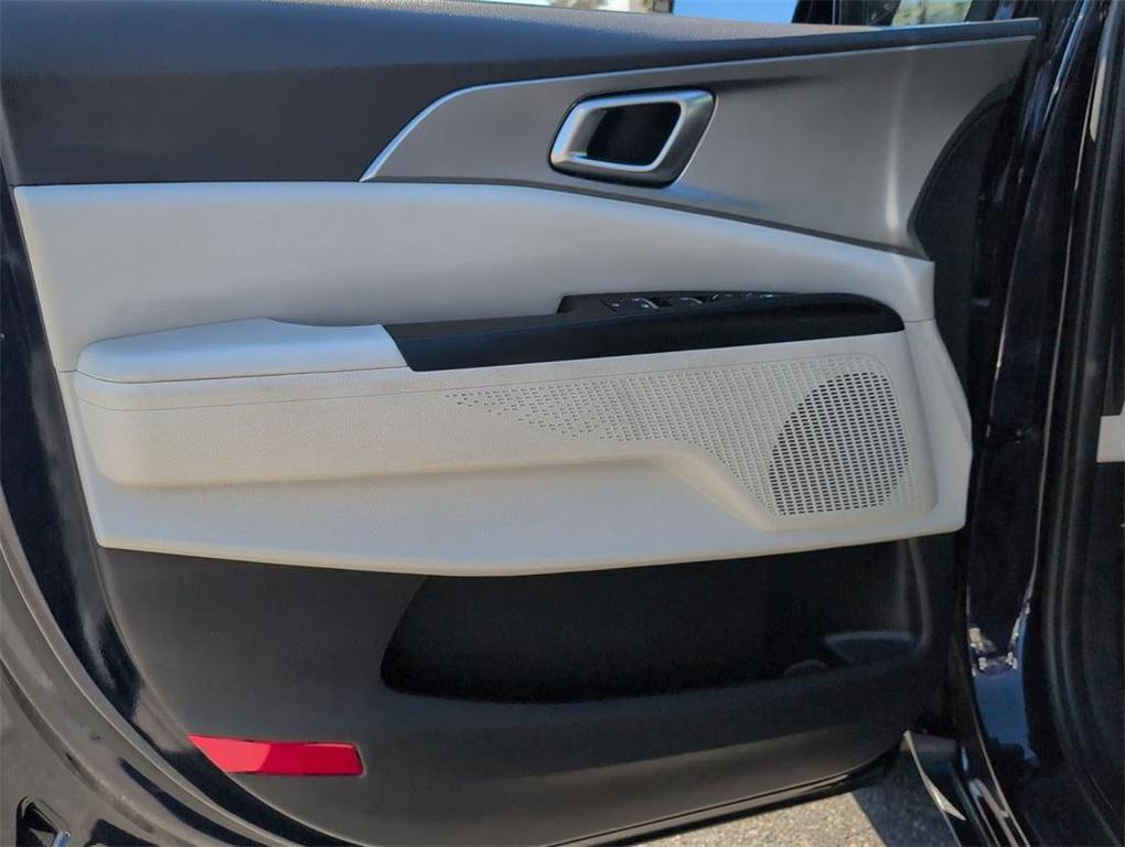 used 2024 Kia Carnival car, priced at $28,998