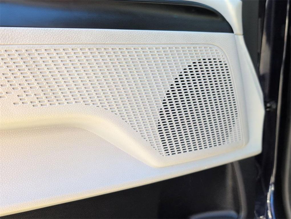 used 2024 Kia Carnival car, priced at $28,998