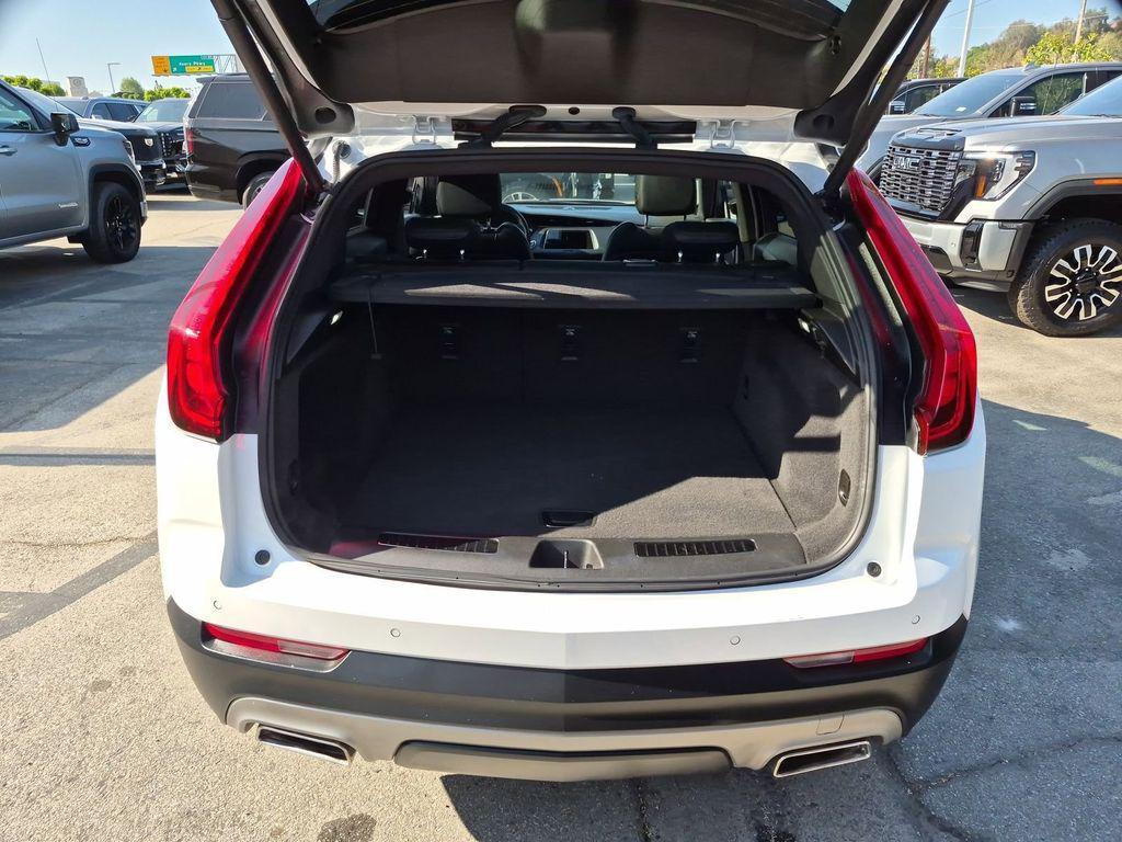 used 2023 Cadillac XT4 car, priced at $28,998