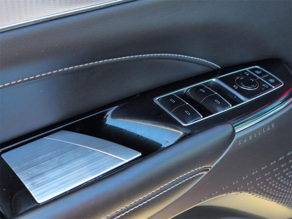 used 2024 Cadillac LYRIQ car, priced at $35,998