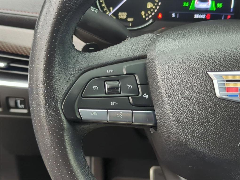 used 2020 Cadillac XT4 car, priced at $21,777