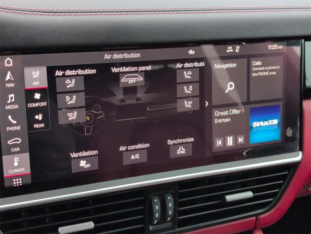 used 2021 Porsche Cayenne car, priced at $43,888