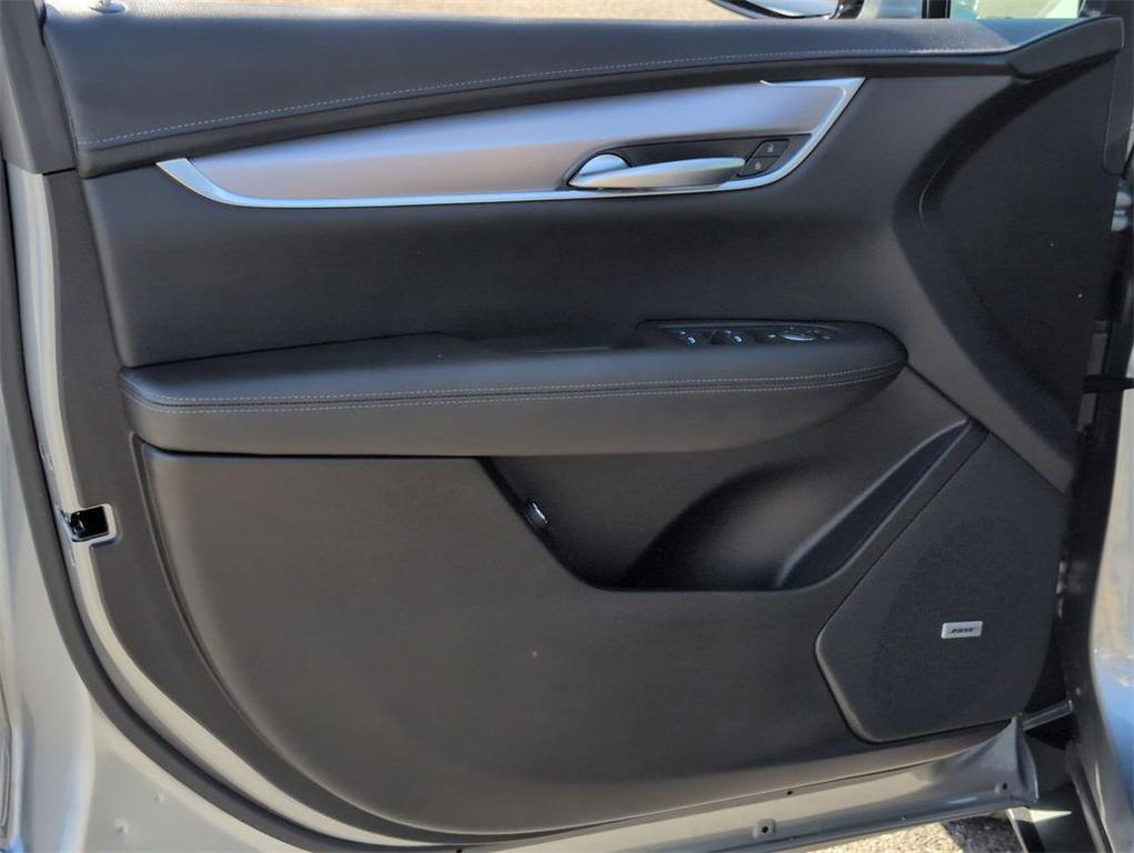 used 2024 Cadillac XT5 car, priced at $31,888