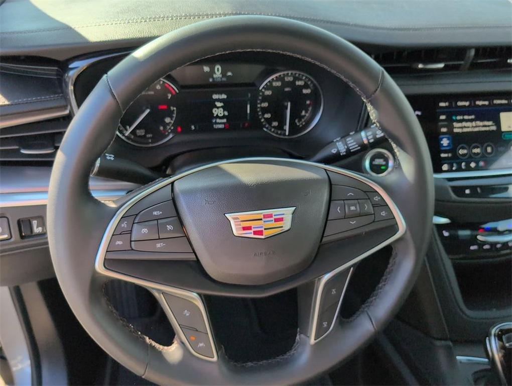 used 2024 Cadillac XT5 car, priced at $31,888