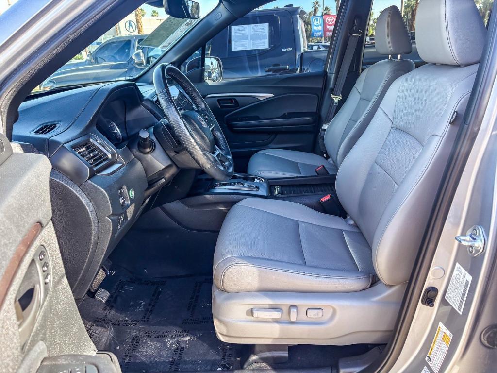 used 2022 Honda Passport car, priced at $27,985