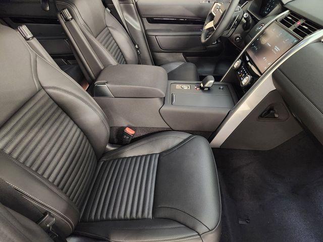 new 2026 Land Rover Discovery car