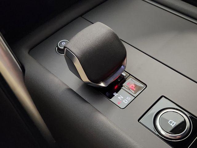 new 2026 Land Rover Discovery car
