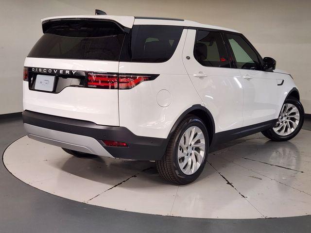 new 2026 Land Rover Discovery car, priced at $65,565