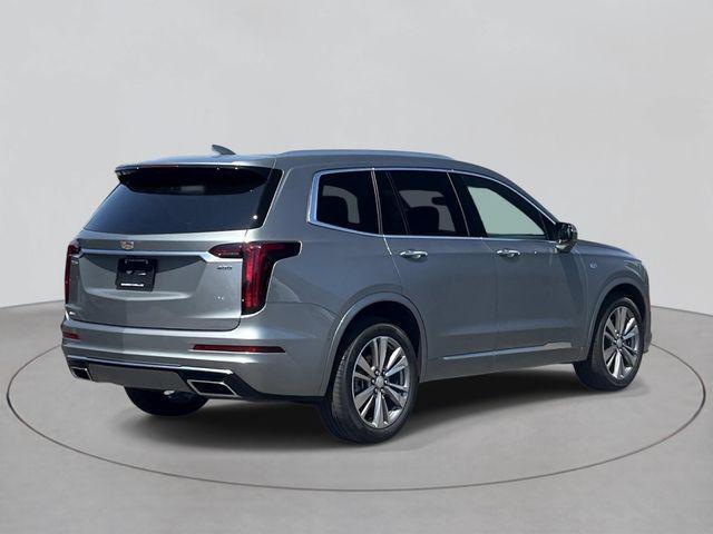 used 2025 Cadillac XT6 car, priced at $52,091