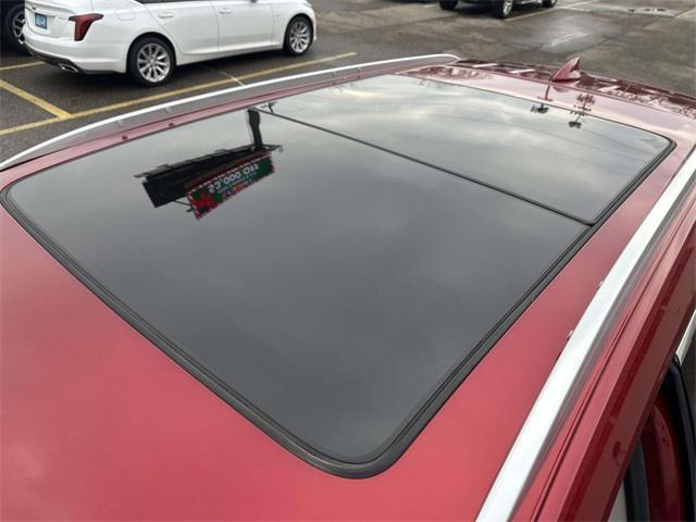 used 2022 Cadillac XT5 car, priced at $31,777