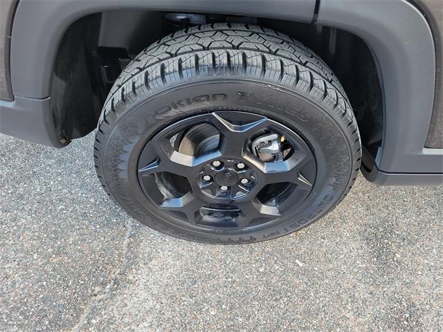 used 2024 Jeep Compass car, priced at $17,900