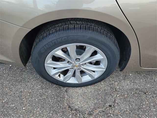 used 2025 Chevrolet Malibu car, priced at $17,000