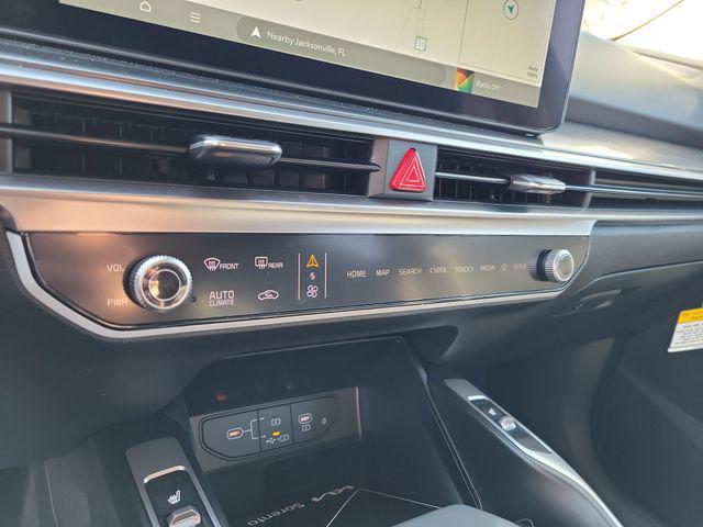 new 2025 Kia Sorento car, priced at $32,800