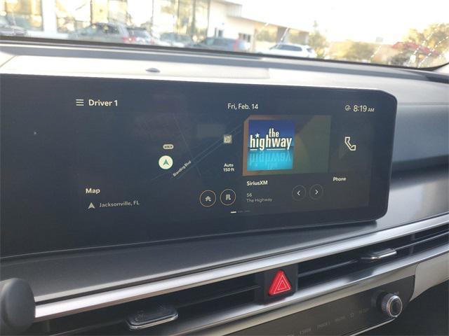 new 2025 Kia Sorento car, priced at $34,038