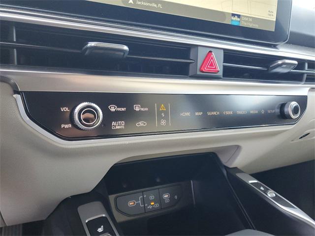 new 2025 Kia Sorento car, priced at $34,038