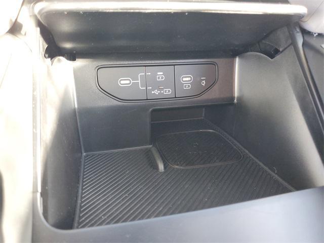 new 2025 Kia Sorento Hybrid car, priced at $33,870