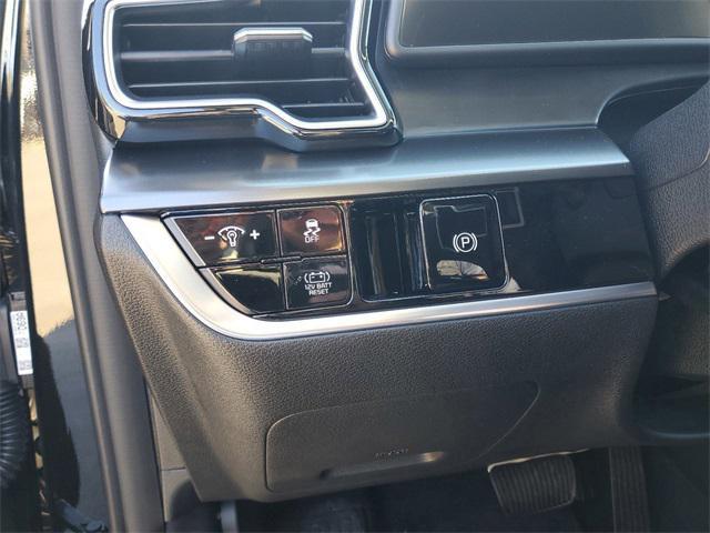 new 2025 Kia Sportage Hybrid car, priced at $31,515