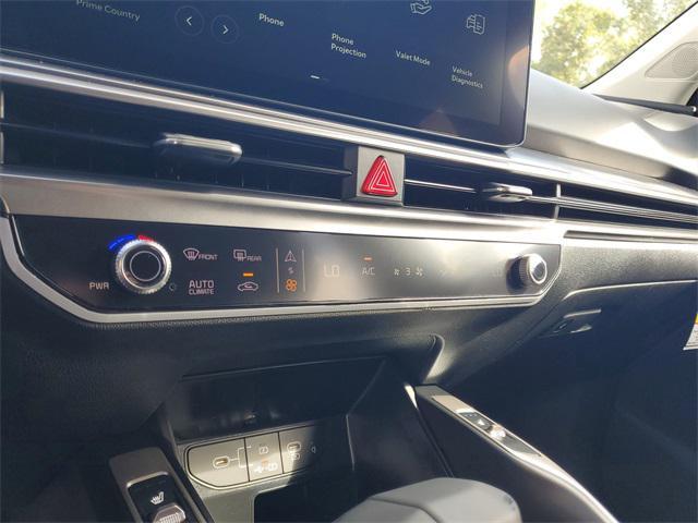 new 2026 Kia Sorento car, priced at $33,645