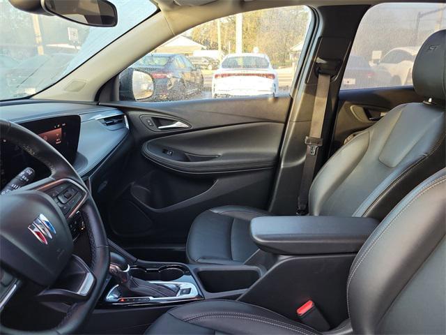 used 2024 Buick Encore GX car, priced at $18,900