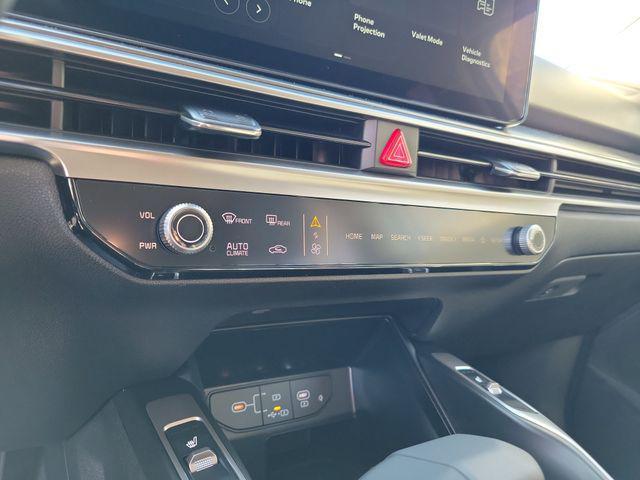 new 2026 Kia Sorento car, priced at $33,600