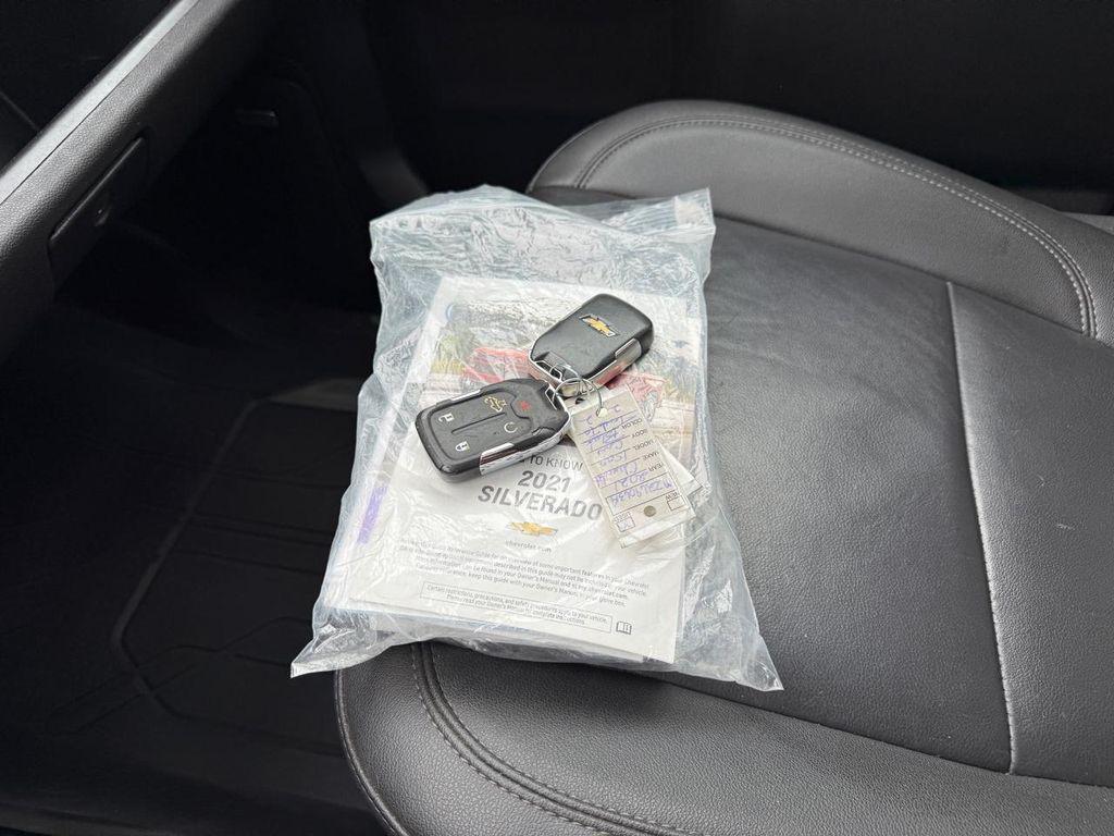 used 2021 Chevrolet Silverado 1500 car, priced at $33,990