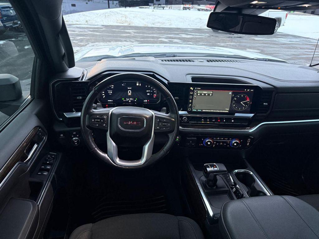 used 2023 GMC Sierra 1500 car, priced at $35,990