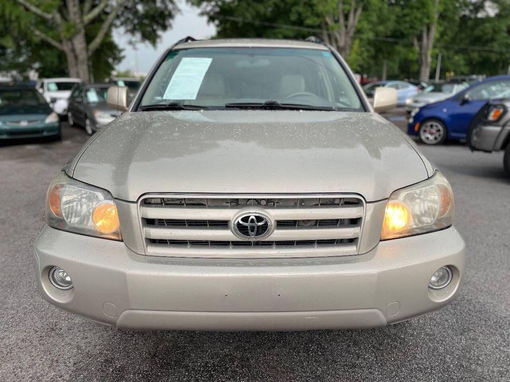 used 2006 Toyota Highlander car, priced at $4,998