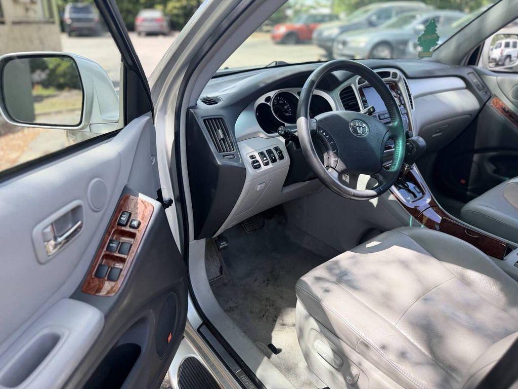used 2006 Toyota Highlander car, priced at $6,997