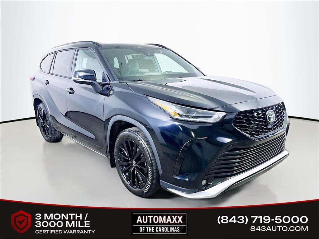 used 2024 Toyota Highlander car, priced at $35,900