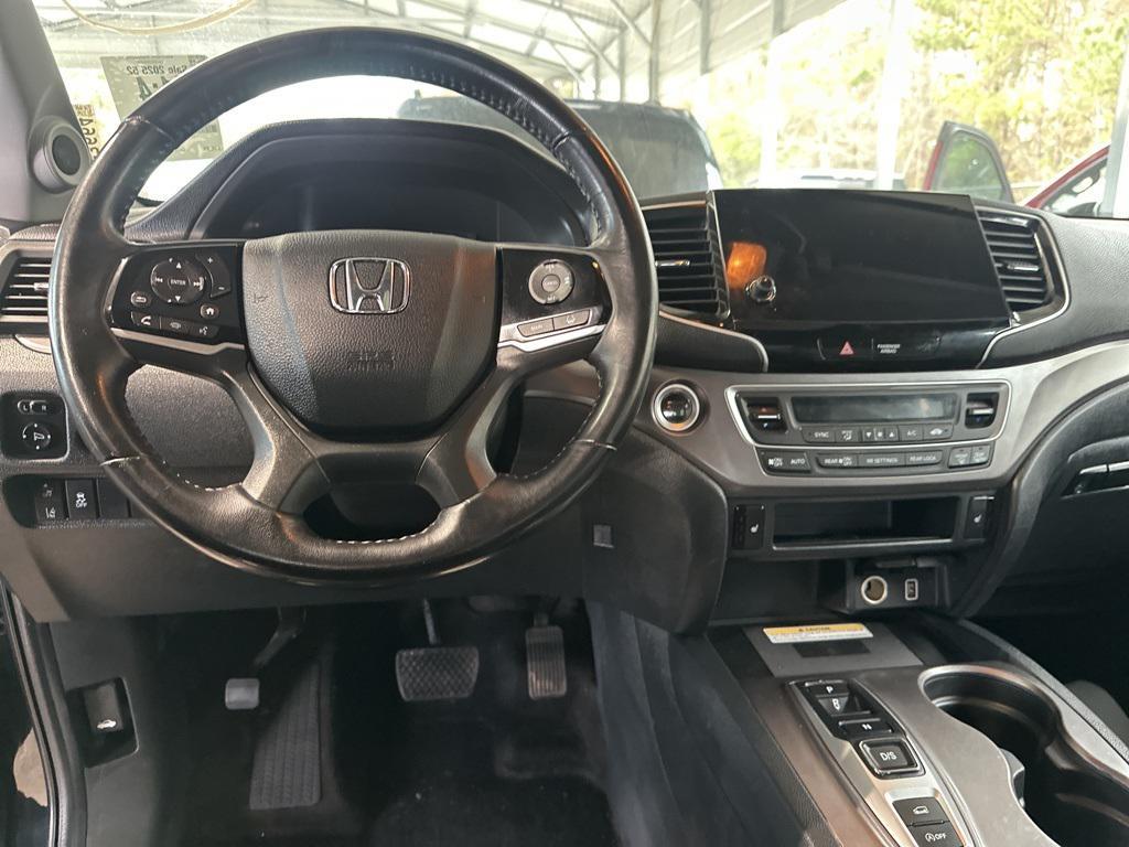 used 2021 Honda Pilot car, priced at $23,537