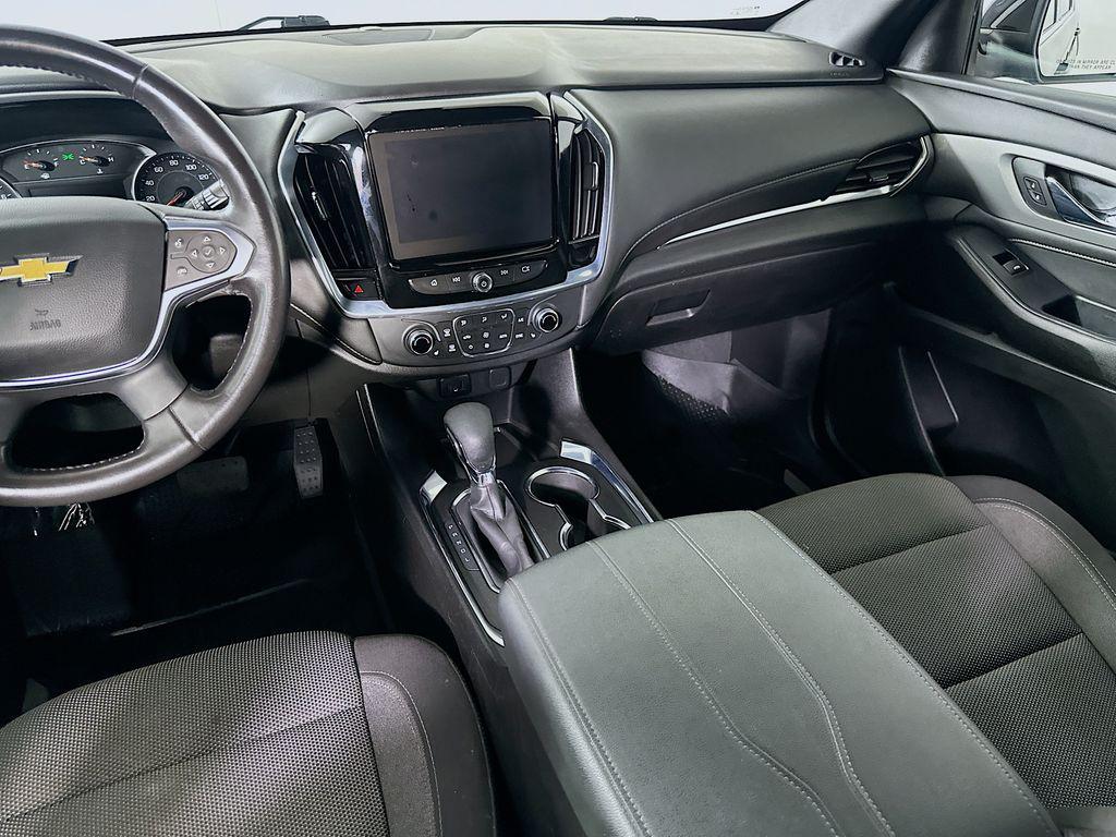 used 2022 Chevrolet Traverse car, priced at $25,937