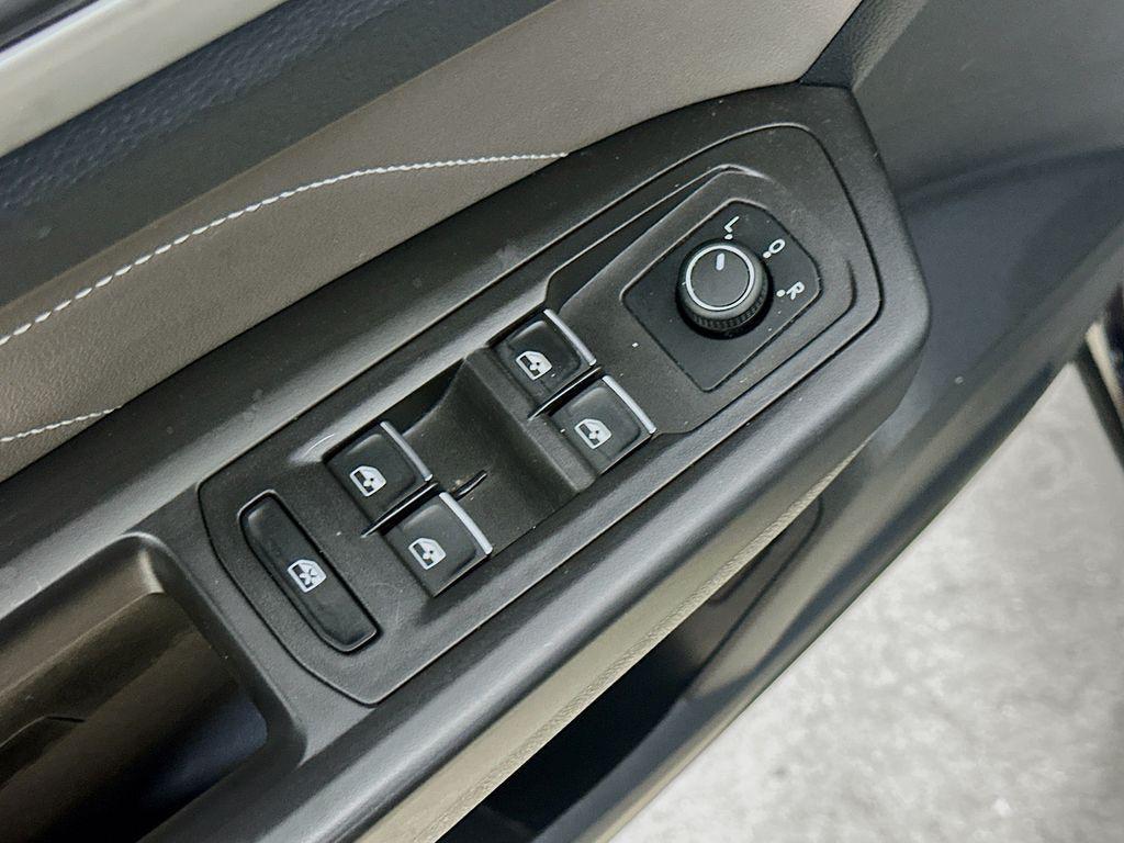used 2022 Volkswagen Atlas Cross Sport car, priced at $25,807