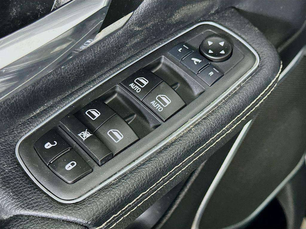 used 2021 Ram 1500 car, priced at $34,328