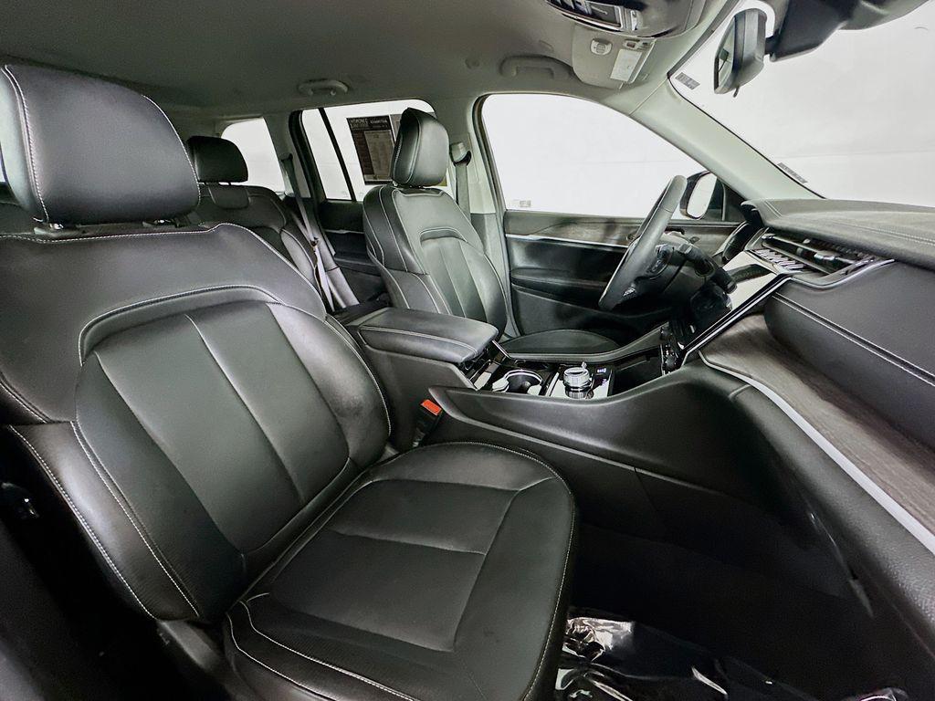 used 2023 Jeep Grand Cherokee car, priced at $29,645